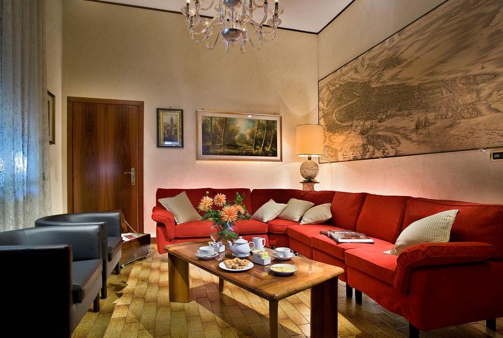 Hotel Autostrada Padua Exteriör bild